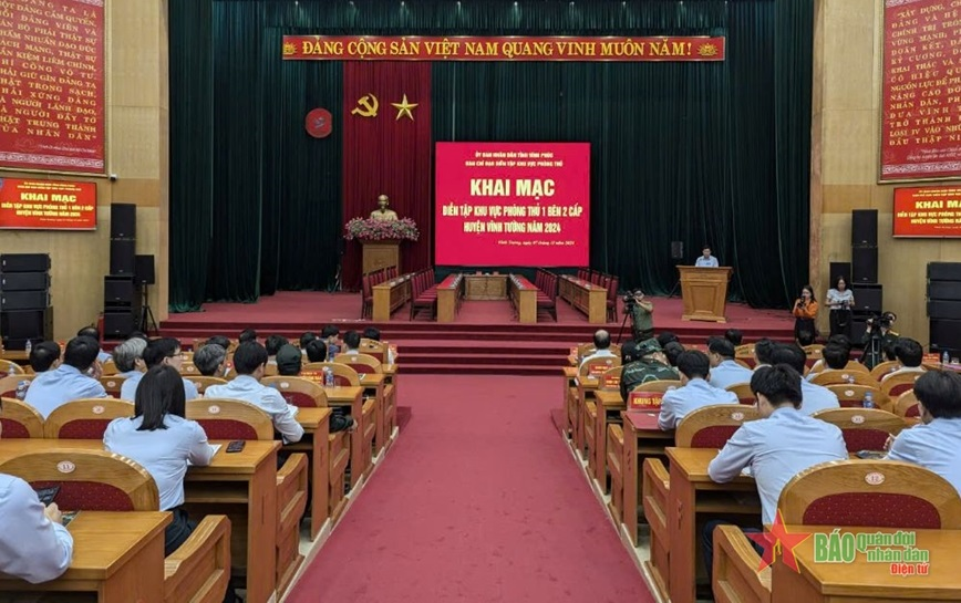 Huyện Vĩnh Tường (Vĩnh Phúc) diễn tập khu vực phòng thủ 1 bên 2 cấp